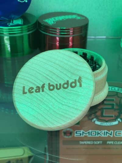 Grinders - Wooden Leaf Budd